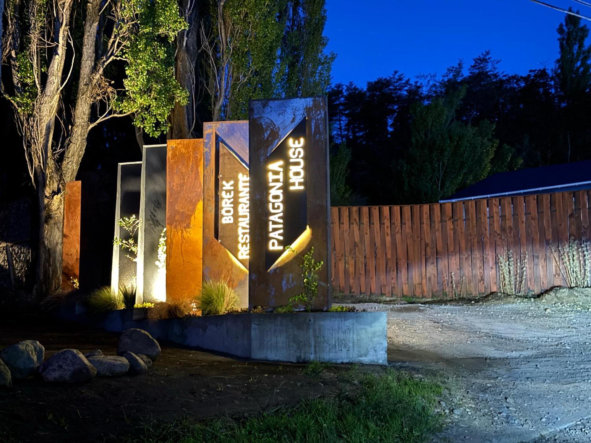 Hotel Patagonia House Coyhaique Luaran gambar